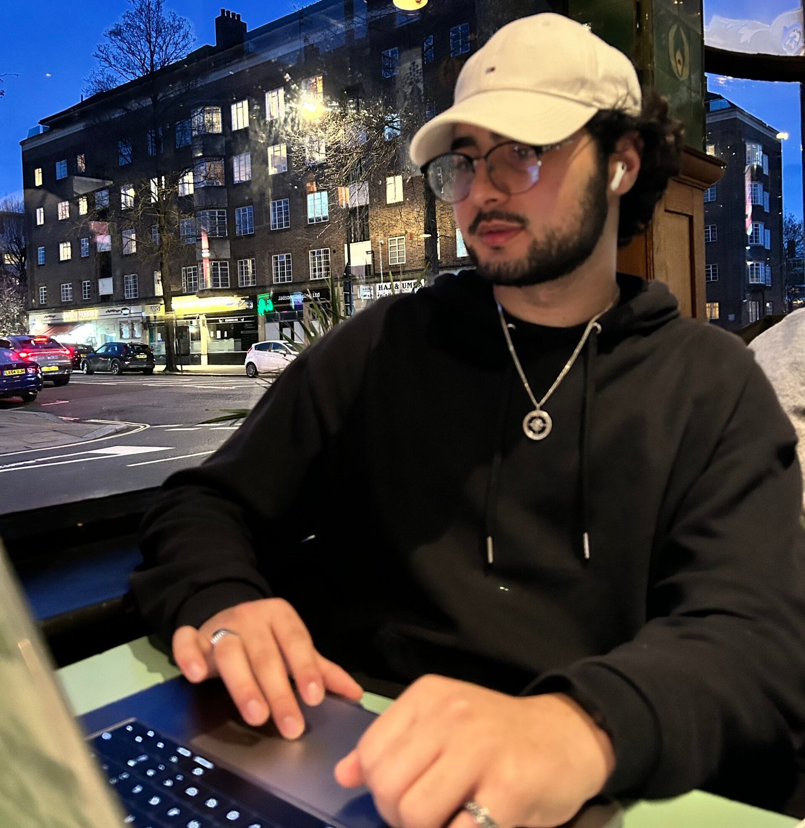 Elayas Yaqubi (Founder of Pixel Optimise)